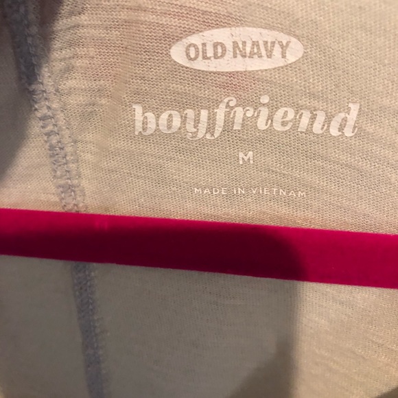 Old Navy t-shirt - Picture 2 of 2